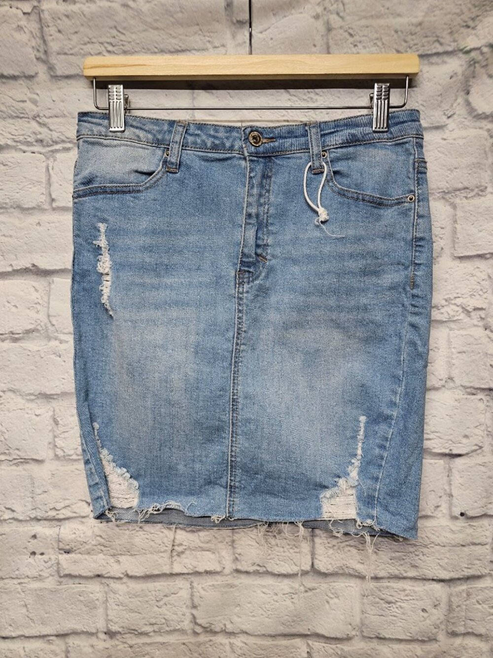 NEW Wax Jean M Light Wash Ripped Frayed Edge Pencil Straight Stretch Jean Skirt